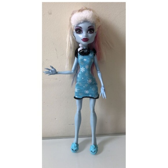 Monster High Doll - Dead Tired Abbey Bominable Doll - HTF - Picture 1 of 7